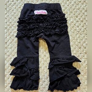 Baby Ruffle Butt's pants 6/12M
